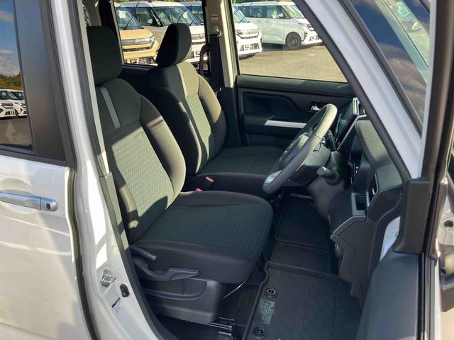 トールカスタムＧＬＥＤヘッドライト＆フォグランプ　アダプティブクルコン　１４インチアルミホイール　両側電動スライドドア　電動パーキングブレーキ　プッシュボタンスターター　コーナーセンサー　衝突被害軽減ブレーキ（千葉県）の中古車