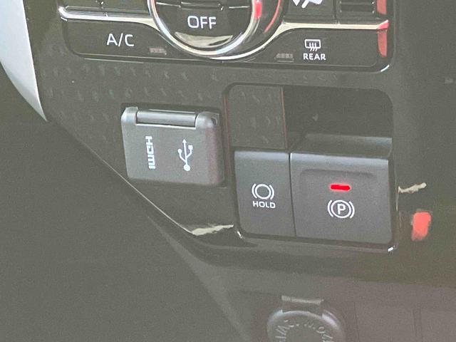 トールカスタムＧＬＥＤヘッドライト＆フォグランプ　アダプティブクルコン　１４インチアルミホイール　両側電動スライドドア　電動パーキングブレーキ　プッシュボタンスターター　コーナーセンサー　衝突被害軽減ブレーキ（千葉県）の中古車