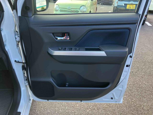 トールカスタムＧＬＥＤヘッドライト＆フォグランプ　アダプティブクルコン　１４インチアルミホイール　両側電動スライドドア　電動パーキングブレーキ　プッシュボタンスターター　コーナーセンサー　衝突被害軽減ブレーキ（千葉県）の中古車