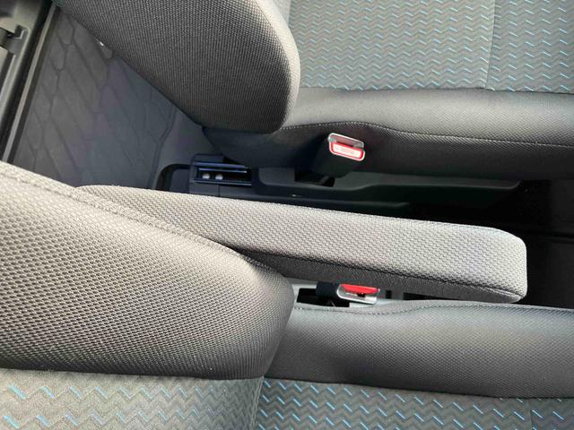 トールカスタムＧＬＥＤヘッドライト＆フォグランプ　アダプティブクルコン　１４インチアルミホイール　両側電動スライドドア　電動パーキングブレーキ　プッシュボタンスターター　コーナーセンサー　衝突被害軽減ブレーキ（千葉県）の中古車