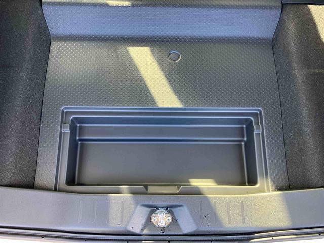 トールカスタムＧＬＥＤヘッドライト＆フォグランプ　アダプティブクルコン　１４インチアルミホイール　両側電動スライドドア　電動パーキングブレーキ　プッシュボタンスターター　コーナーセンサー　衝突被害軽減ブレーキ（千葉県）の中古車