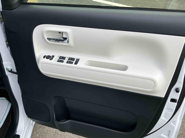 ムーヴキャンバスストライプスＧターボＬＥＤヘッドライト／両側電動スライドドア／アダプティブクルーズコントロール／コーナーセンサー／衝突回避支援システム／横滑り防止装置／オートライト／オートエアコン／電動格納ミラー／電動パーキングブレーキ（千葉県）の中古車