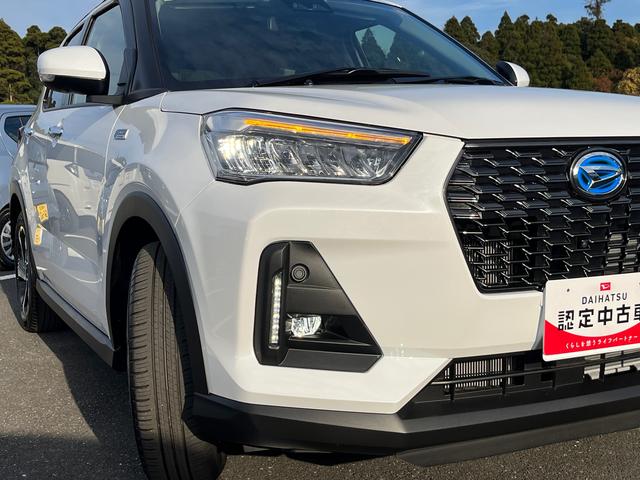 ロッキープレミアムG HEV衝突回避支援システム/横滑り防止装置/コーナーセンサー/オートエアコン/プッシュボタンエンジンスターター/アダプティブクルーズコントロール/LEDヘッドライト/電動格納ドアミラー/オートライト(千葉県)の中古車