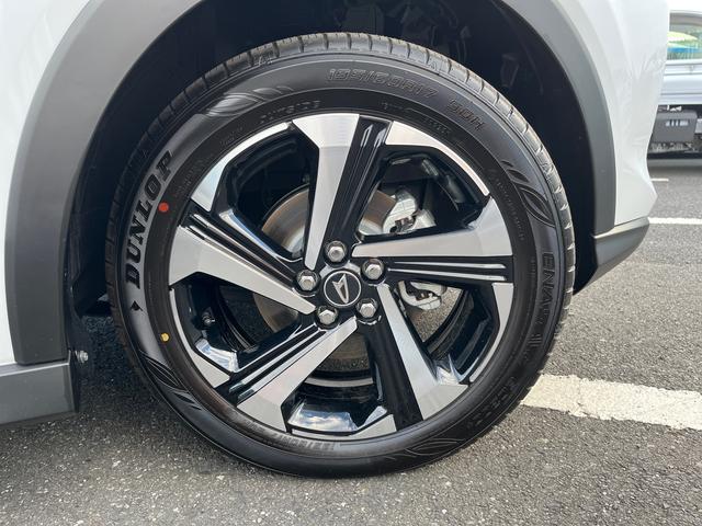 ロッキープレミアムG HEV衝突回避支援システム/横滑り防止装置/コーナーセンサー/オートエアコン/プッシュボタンエンジンスターター/アダプティブクルーズコントロール/LEDヘッドライト/電動格納ドアミラー/オートライト(千葉県)の中古車