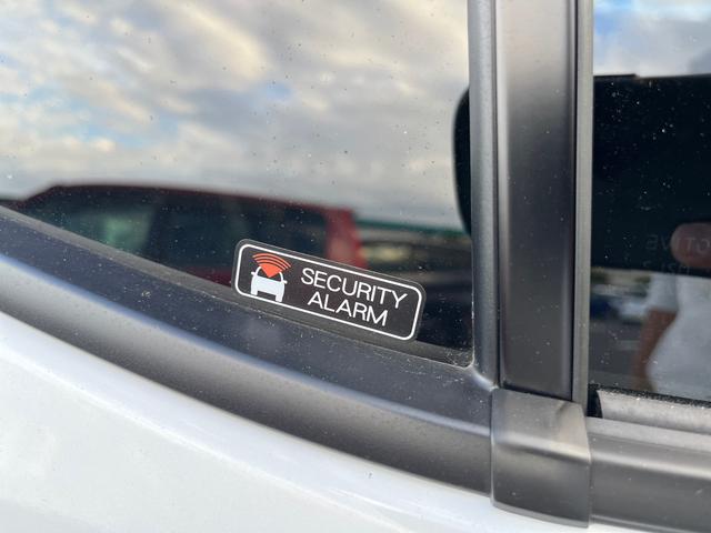 ロッキープレミアムG HEV衝突回避支援システム/横滑り防止装置/コーナーセンサー/オートエアコン/プッシュボタンエンジンスターター/アダプティブクルーズコントロール/LEDヘッドライト/電動格納ドアミラー/オートライト(千葉県)の中古車