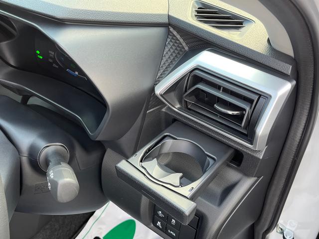 ロッキープレミアムG HEV衝突回避支援システム/横滑り防止装置/コーナーセンサー/オートエアコン/プッシュボタンエンジンスターター/アダプティブクルーズコントロール/LEDヘッドライト/電動格納ドアミラー/オートライト(千葉県)の中古車