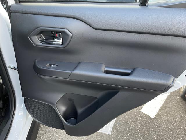 ロッキープレミアムG HEV衝突回避支援システム/横滑り防止装置/コーナーセンサー/オートエアコン/プッシュボタンエンジンスターター/アダプティブクルーズコントロール/LEDヘッドライト/電動格納ドアミラー/オートライト(千葉県)の中古車