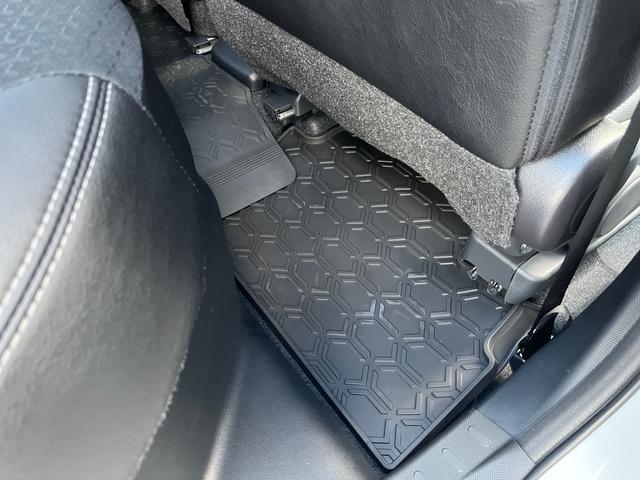 ロッキープレミアムG HEV衝突回避支援システム/横滑り防止装置/コーナーセンサー/オートエアコン/プッシュボタンエンジンスターター/アダプティブクルーズコントロール/LEDヘッドライト/電動格納ドアミラー/オートライト(千葉県)の中古車