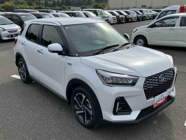 ロッキープレミアムG HEVアダプティブクルコン LEDヘッドライト&フォグランプ バックフォグランプ 17インチアルミホイール シートヒーター 電動駐車ブレーキ コーナーセンサー 衝突被害軽減ブレーキ(千葉県)の中古車