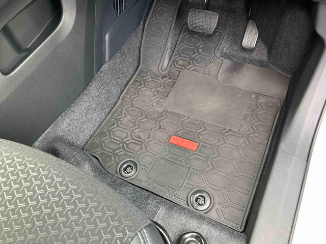 ロッキープレミアムG HEVアダプティブクルコン LEDヘッドライト&フォグランプ バックフォグランプ 17インチアルミホイール シートヒーター 電動駐車ブレーキ コーナーセンサー 衝突被害軽減ブレーキ(千葉県)の中古車