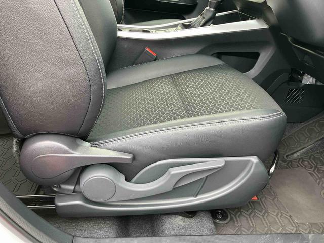 ロッキープレミアムG HEVアダプティブクルコン LEDヘッドライト&フォグランプ バックフォグランプ 17インチアルミホイール シートヒーター 電動駐車ブレーキ コーナーセンサー 衝突被害軽減ブレーキ(千葉県)の中古車