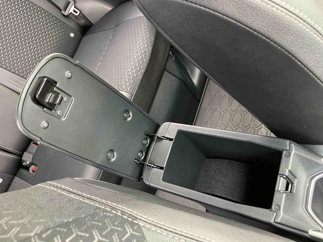 ロッキープレミアムG HEVアダプティブクルコン LEDヘッドライト&フォグランプ バックフォグランプ 17インチアルミホイール シートヒーター 電動駐車ブレーキ コーナーセンサー 衝突被害軽減ブレーキ(千葉県)の中古車