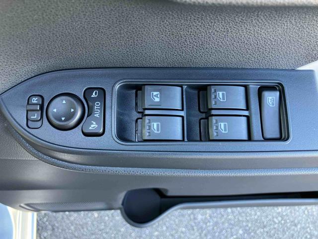 タントＸバックカメラ　左側電動スライドドア　シートヒーター　電動パーキングブレーキ　ＬＥＤヘッドライト　オートライト　オートエアコン　上下２段調節式デッキボード　コーナーセンサー　衝突被害軽減ブレーキ（千葉県）の中古車