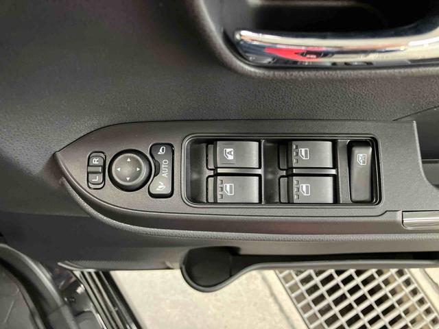 タントカスタムＸバックカメラ　両側電動スライドドア　１４インチアルミ　ＬＥＤヘッド＆フォグランプ　シートヒーター　電動駐車ブレーキ　オートライト　上下２段調節式デッキボード　コーナーセンサー　衝突被害軽減ブレーキ（千葉県）の中古車