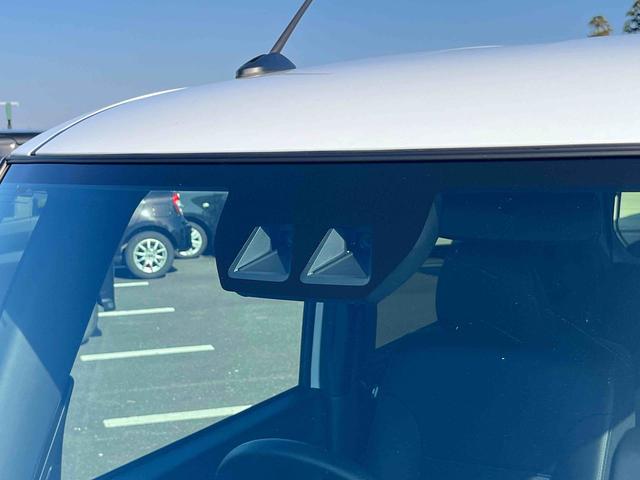 タントカスタムＸＬＥＤヘッドライト／両側電動スライドドア／コーナーセンサー／アイドリングストップ／衝突回避支援システム／横滑り防止装置／オートエアコン／アルミホイール／キーフリーシステム／電動格納ミラー／オートライト（千葉県）の中古車