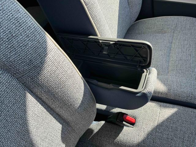 ムーヴキャンバスストライプスＧターボＬＥＤヘッドライト／両側電動スライドドア／アダプティブクルーズコントロール／コーナーセンサー／衝突回避支援システム／横滑り防止装置／オートライト／オートエアコン／電動格納ミラー／電動パーキングブレーキ（千葉県）の中古車