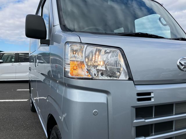 ハイゼットカーゴDXオートライト/衝突回避支援システム/オートハイビーム/横滑り防止装置/コーナーセンサー/AM・FMラジオ/マニュアルエアコン/アイドリングストップ/キーレスエントリー/オーバーヘッドシェルフ(千葉県)の中古車