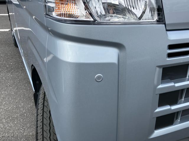 ハイゼットカーゴDXオートライト/衝突回避支援システム/オートハイビーム/横滑り防止装置/コーナーセンサー/AM・FMラジオ/マニュアルエアコン/アイドリングストップ/キーレスエントリー/オーバーヘッドシェルフ(千葉県)の中古車