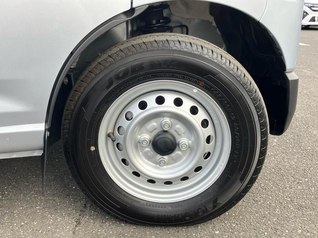 ハイゼットカーゴDXオートライト/衝突回避支援システム/オートハイビーム/横滑り防止装置/コーナーセンサー/AM・FMラジオ/マニュアルエアコン/アイドリングストップ/キーレスエントリー/オーバーヘッドシェルフ(千葉県)の中古車