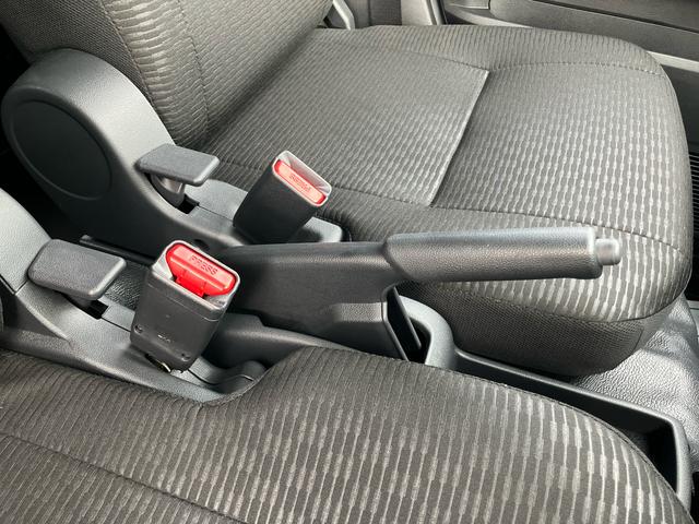 ハイゼットカーゴDXオートライト/衝突回避支援システム/オートハイビーム/横滑り防止装置/コーナーセンサー/AM・FMラジオ/マニュアルエアコン/アイドリングストップ/キーレスエントリー/オーバーヘッドシェルフ(千葉県)の中古車