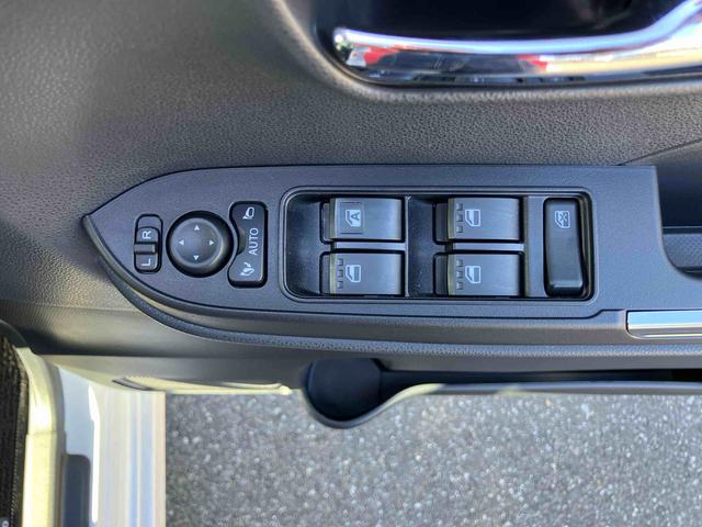 タントカスタムＲＳＬＥＤヘッドライト／両側電動スライドドア／コーナーセンサー／アイドリングストップ／衝突回避支援システム／横滑り防止装置／オートエアコン／アルミホイール／キーフリーシステム／電動格納ミラー／オートライト（千葉県）の中古車