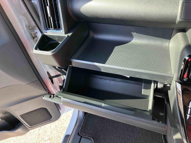 タントカスタムＲＳＬＥＤヘッドライト／両側電動スライドドア／コーナーセンサー／アイドリングストップ／衝突回避支援システム／横滑り防止装置／オートエアコン／アルミホイール／キーフリーシステム／電動格納ミラー／オートライト（千葉県）の中古車