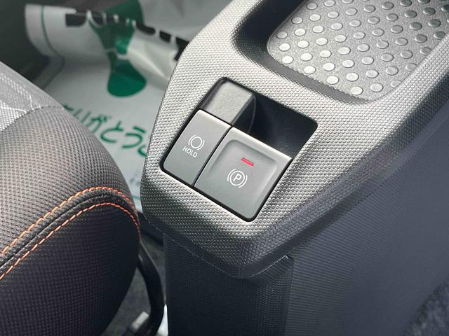 タフトＧＬＥＤヘッドライト／スカイフィールトップ／アダプティブクルーズコントロール／プッシュボタンエンジンスターター／アイドリングストップ／オートライト／コーナーセンサー／衝突回避支援システム／オートエアコン（千葉県）の中古車