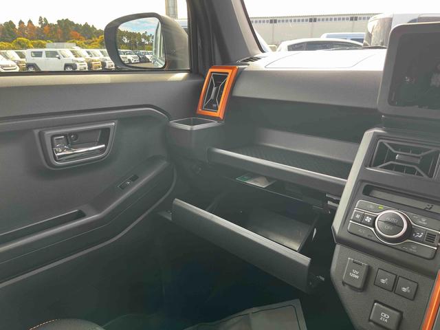 タフトＧＬＥＤヘッドライト／スカイフィールトップ／アダプティブクルーズコントロール／プッシュボタンエンジンスターター／アイドリングストップ／オートライト／コーナーセンサー／衝突回避支援システム／オートエアコン（千葉県）の中古車