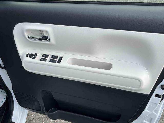 ムーヴキャンバスストライプスGターボLEDヘッドライト/両側電動スライドドア/アダプティブクルーズコントロール/コーナーセンサー/衝突回避支援システム/横滑り防止装置/オートライト/オートエアコン/電動格納ミラー/電動パーキングブレーキ(千葉県)の中古車