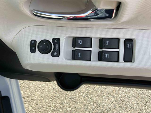 ムーヴキャンバスストライプスGターボ両側電動スライドドア LEDヘッドライト&フォグランプ シートヒーター 保温カップホルダー 電動駐車ブレーキ バックカメラ ステアリングスイッチ 自動追従クルコン 衝突被害軽減ブレーキ(千葉県)の中古車