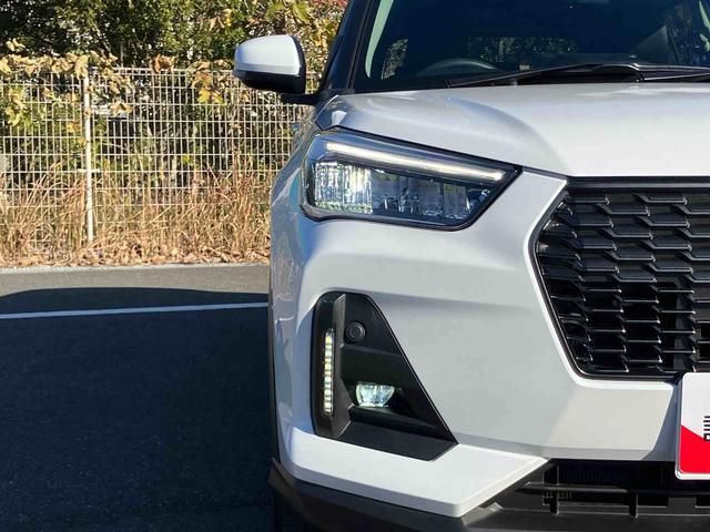 ロッキープレミアムＧ　ＨＥＶアダプティブクルコン　ＬＥＤヘッドライト＆フォグランプ　バックフォグランプ　１７インチアルミホイール　シートヒーター　電動駐車ブレーキ　コーナーセンサー　衝突被害軽減ブレーキ（千葉県）の中古車