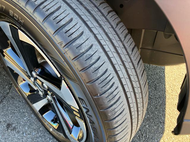 ロッキープレミアムＧ　ＨＥＶアダプティブクルコン　ＬＥＤヘッドライト＆フォグランプ　バックフォグランプ　１７インチアルミホイール　シートヒーター　電動駐車ブレーキ　コーナーセンサー　衝突被害軽減ブレーキ（千葉県）の中古車