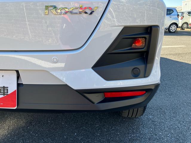 ロッキープレミアムＧ　ＨＥＶアダプティブクルコン　ＬＥＤヘッドライト＆フォグランプ　バックフォグランプ　１７インチアルミホイール　シートヒーター　電動駐車ブレーキ　コーナーセンサー　衝突被害軽減ブレーキ（千葉県）の中古車