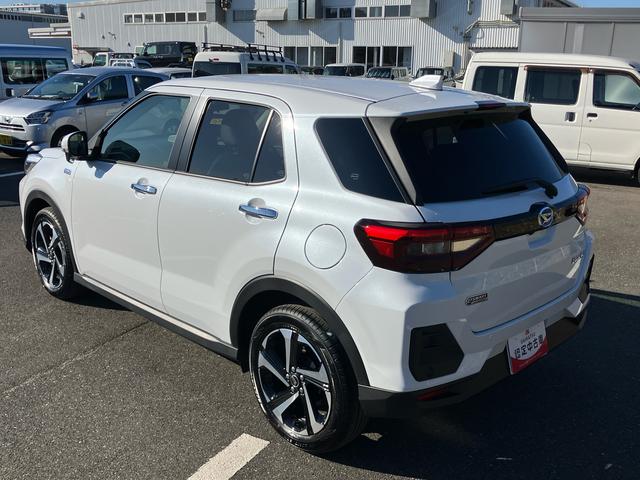 ロッキープレミアムＧ　ＨＥＶアダプティブクルコン　ＬＥＤヘッドライト＆フォグランプ　バックフォグランプ　１７インチアルミホイール　シートヒーター　電動駐車ブレーキ　コーナーセンサー　衝突被害軽減ブレーキ（千葉県）の中古車