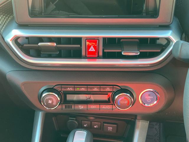 ロッキープレミアムＧ　ＨＥＶアダプティブクルコン　ＬＥＤヘッドライト＆フォグランプ　バックフォグランプ　１７インチアルミホイール　シートヒーター　電動駐車ブレーキ　コーナーセンサー　衝突被害軽減ブレーキ（千葉県）の中古車