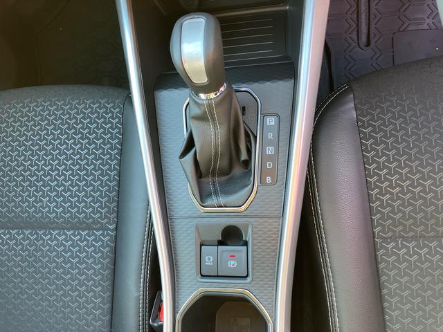 ロッキープレミアムＧ　ＨＥＶアダプティブクルコン　ＬＥＤヘッドライト＆フォグランプ　バックフォグランプ　１７インチアルミホイール　シートヒーター　電動駐車ブレーキ　コーナーセンサー　衝突被害軽減ブレーキ（千葉県）の中古車