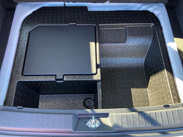 ロッキープレミアムＧ　ＨＥＶアダプティブクルコン　ＬＥＤヘッドライト＆フォグランプ　バックフォグランプ　１７インチアルミホイール　シートヒーター　電動駐車ブレーキ　コーナーセンサー　衝突被害軽減ブレーキ（千葉県）の中古車