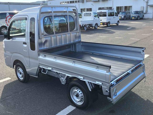 ハイゼットトラックジャンボスタンダード電子制御４ＷＤ　ＣＶＴ　衝突被害軽減ブレーキ　コーナーセンサー　横滑り防止装置　オートライト　アイドリングストップ　スピーカー一体型ＡＭ／ＦＭラジオ　エアコン　パワステ　オーバーヘッドシェルフ（千葉県）の中古車