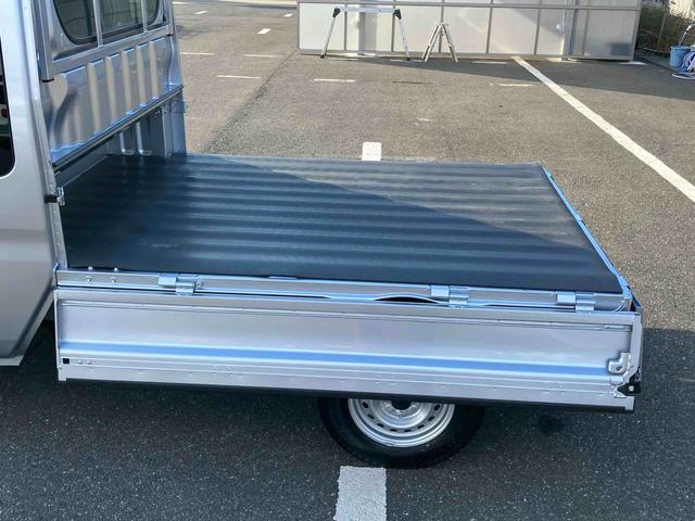 ハイゼットトラックジャンボスタンダード電子制御４ＷＤ　ＣＶＴ　衝突被害軽減ブレーキ　コーナーセンサー　横滑り防止装置　オートライト　アイドリングストップ　スピーカー一体型ＡＭ／ＦＭラジオ　エアコン　パワステ　オーバーヘッドシェルフ（千葉県）の中古車