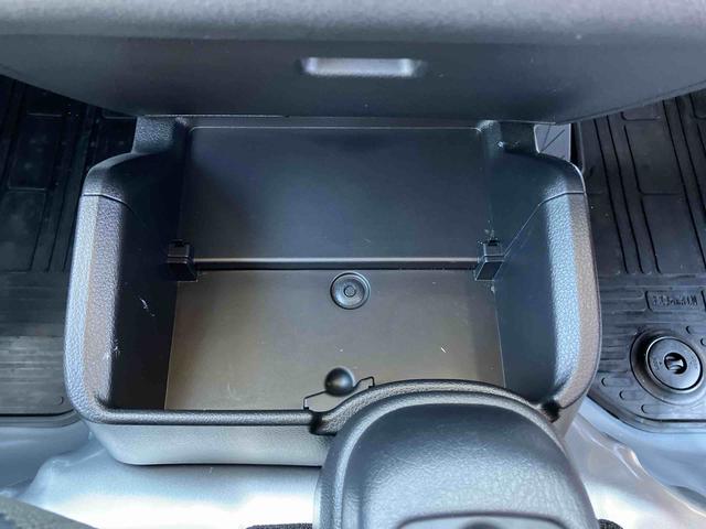 ハイゼットトラックジャンボスタンダード電子制御４ＷＤ　ＣＶＴ　衝突被害軽減ブレーキ　コーナーセンサー　横滑り防止装置　オートライト　アイドリングストップ　スピーカー一体型ＡＭ／ＦＭラジオ　エアコン　パワステ　オーバーヘッドシェルフ（千葉県）の中古車