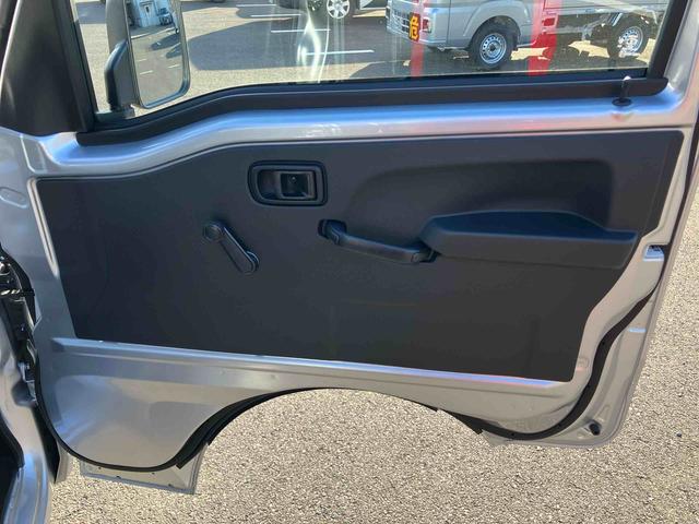 ハイゼットトラックジャンボスタンダード電子制御４ＷＤ　ＣＶＴ　衝突被害軽減ブレーキ　コーナーセンサー　横滑り防止装置　オートライト　アイドリングストップ　スピーカー一体型ＡＭ／ＦＭラジオ　エアコン　パワステ　オーバーヘッドシェルフ（千葉県）の中古車