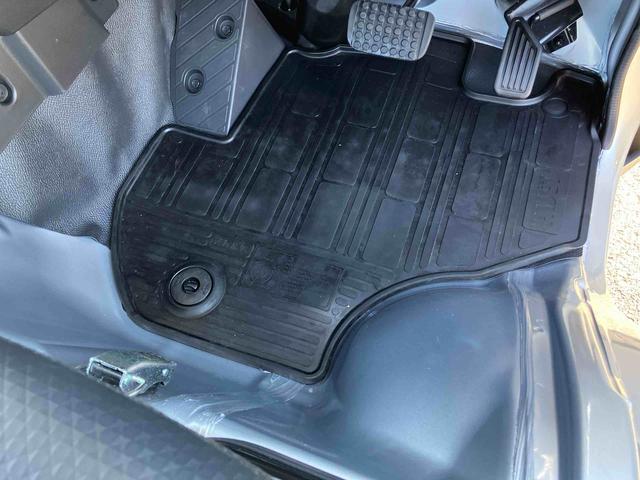 ハイゼットトラックジャンボスタンダード電子制御４ＷＤ　ＣＶＴ　衝突被害軽減ブレーキ　コーナーセンサー　横滑り防止装置　オートライト　アイドリングストップ　スピーカー一体型ＡＭ／ＦＭラジオ　エアコン　パワステ　オーバーヘッドシェルフ（千葉県）の中古車