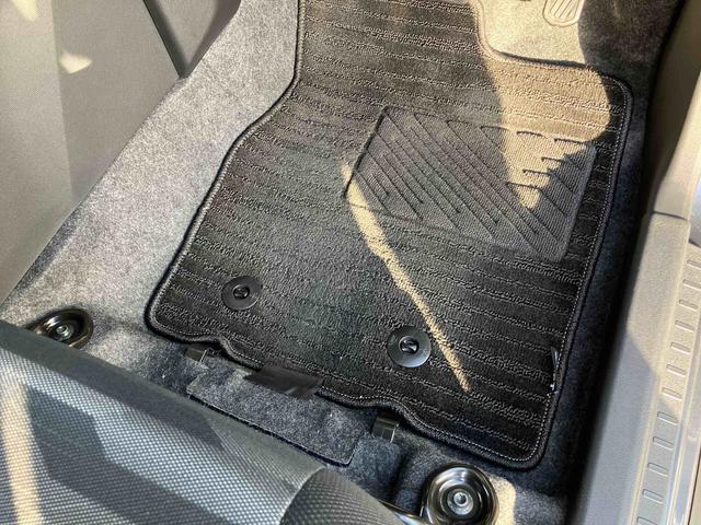 タフトＧターボガラスルーフ　ルーフレール　１５インチアルミホイール　ＬＥＤヘッドライト＆フォグランプ　バックカメラ　シートヒーター　電動パーキングブレーキ　アダプティブクルコン　衝突被害軽減ブレーキ（千葉県）の中古車