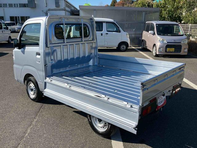 ハイゼットトラックスタンダード衝突被害軽減ブレーキ　コーナーセンサー　横滑り防止装置　オートライト　アイドリングストップ　スピーカー一体型ＡＭ／ＦＭラジオ　エアコン　パワステ（千葉県）の中古車
