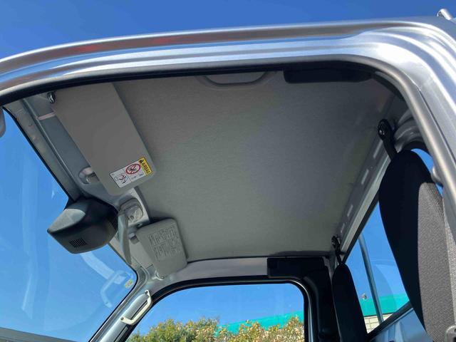 ハイゼットトラックスタンダード衝突被害軽減ブレーキ　コーナーセンサー　横滑り防止装置　オートライト　アイドリングストップ　スピーカー一体型ＡＭ／ＦＭラジオ　エアコン　パワステ（千葉県）の中古車