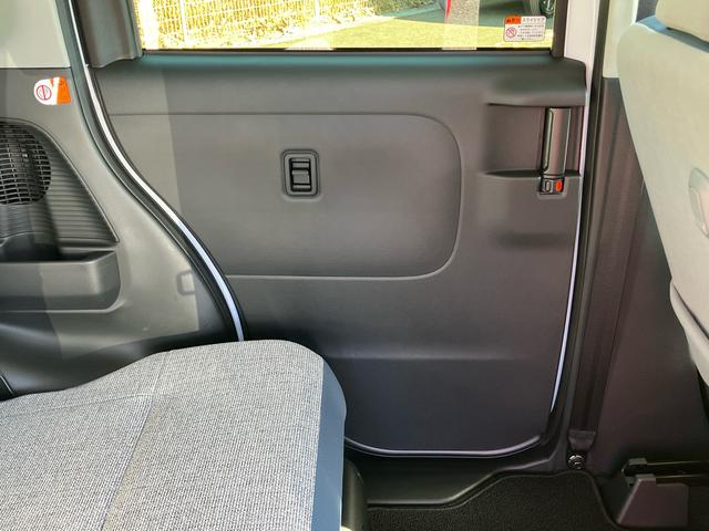 ムーヴキャンバスストライプスＧターボ両側電動スライドドア　ＬＥＤヘッドライト＆フォグランプ　シートヒーター　保温カップホルダー　電動駐車ブレーキ　バックカメラ　ステアリングスイッチ　自動追従クルコン　衝突被害軽減ブレーキ（千葉県）の中古車