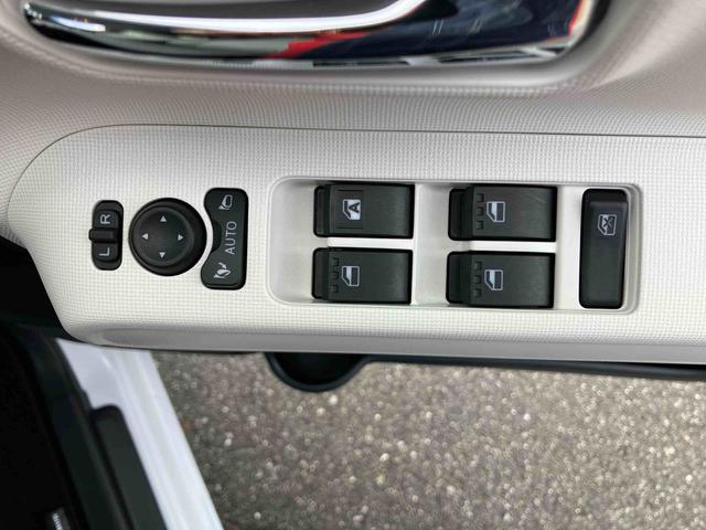 ムーヴキャンバスストライプスGターボ両側電動スライドドア LEDヘッドライト&フォグランプ シートヒーター 保温カップホルダー 電動駐車ブレーキ バックカメラ ステアリングスイッチ 自動追従クルコン 衝突被害軽減ブレーキ(千葉県)の中古車