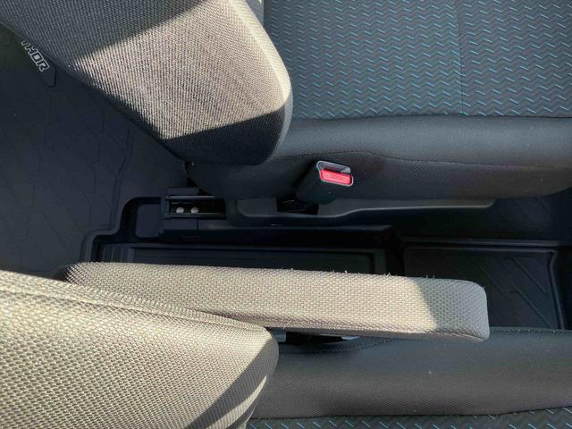 トールカスタムＧ９型ＤＰオーディオ／ＢＴ／ＴＶ／Ｂカメラ／ステアリングスイッチ　ＬＥＤヘッド＆フォグランプ　自動追従クルコン　１４インチアルミ　両側パワスラ　電動駐車ブレーキ　コーナーセンサー　衝突被害軽減ブレーキ（千葉県）の中古車