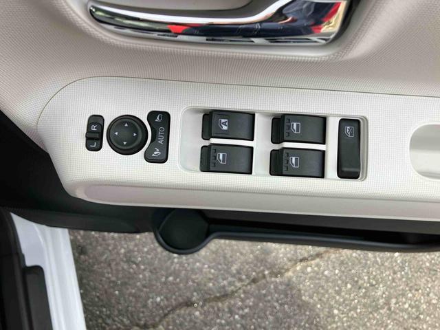 ムーヴキャンバスストライプスＧターボ両側電動スライドドア　ＬＥＤヘッドライト＆フォグランプ　シートヒーター　保温カップホルダー　電動駐車ブレーキ　バックカメラ　ステアリングスイッチ　自動追従クルコン　衝突被害軽減ブレーキ（千葉県）の中古車