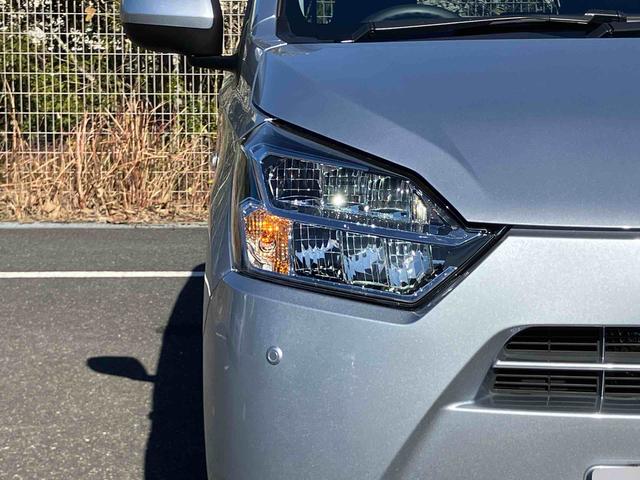 ミライースＸ　ＳＡIIIＬＥＤヘッドライト　電動格納ドアミラー　プライバシーガラス　リヤシートヘッドレスト　オートライト　キーレスエントリー　セキュリティアラーム　横滑り防止装置　コーナーセンサー　衝突被害軽減ブレーキ（千葉県）の中古車